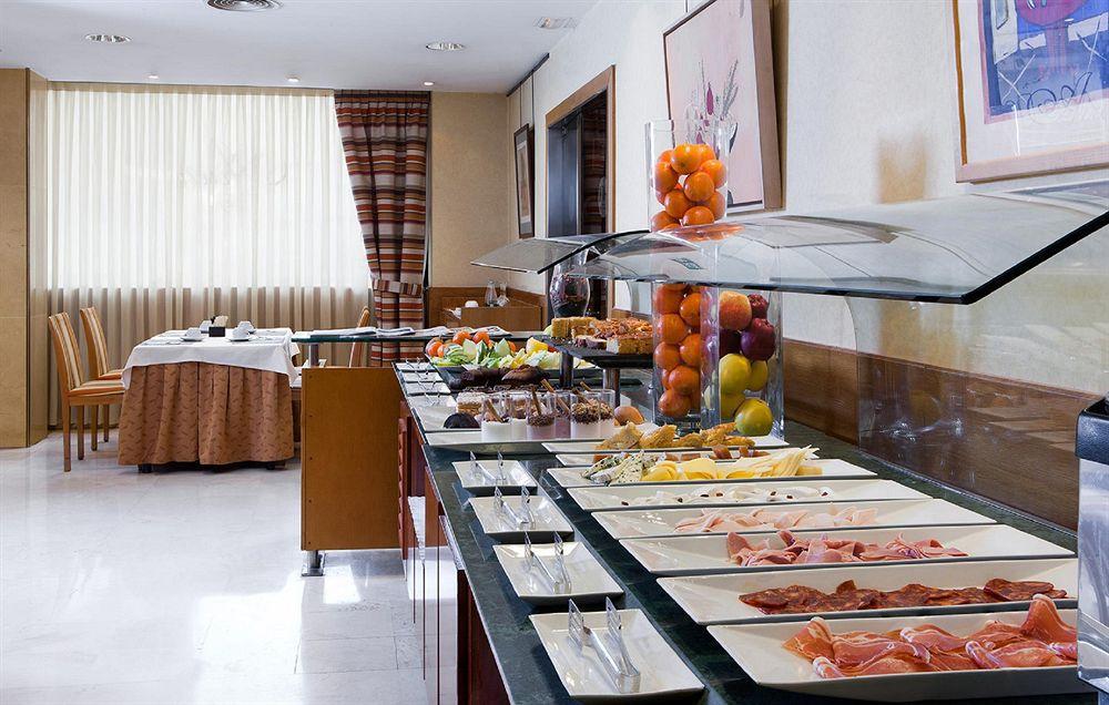 Hotel Nh Ciudad De Santander Restaurace fotografie